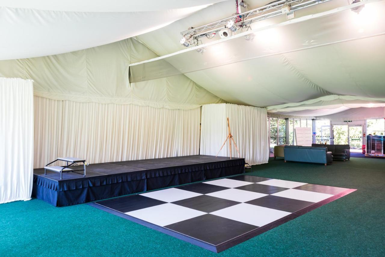 Sprowston Manor Hotel, Golf & Country Club NWI Exterior foto