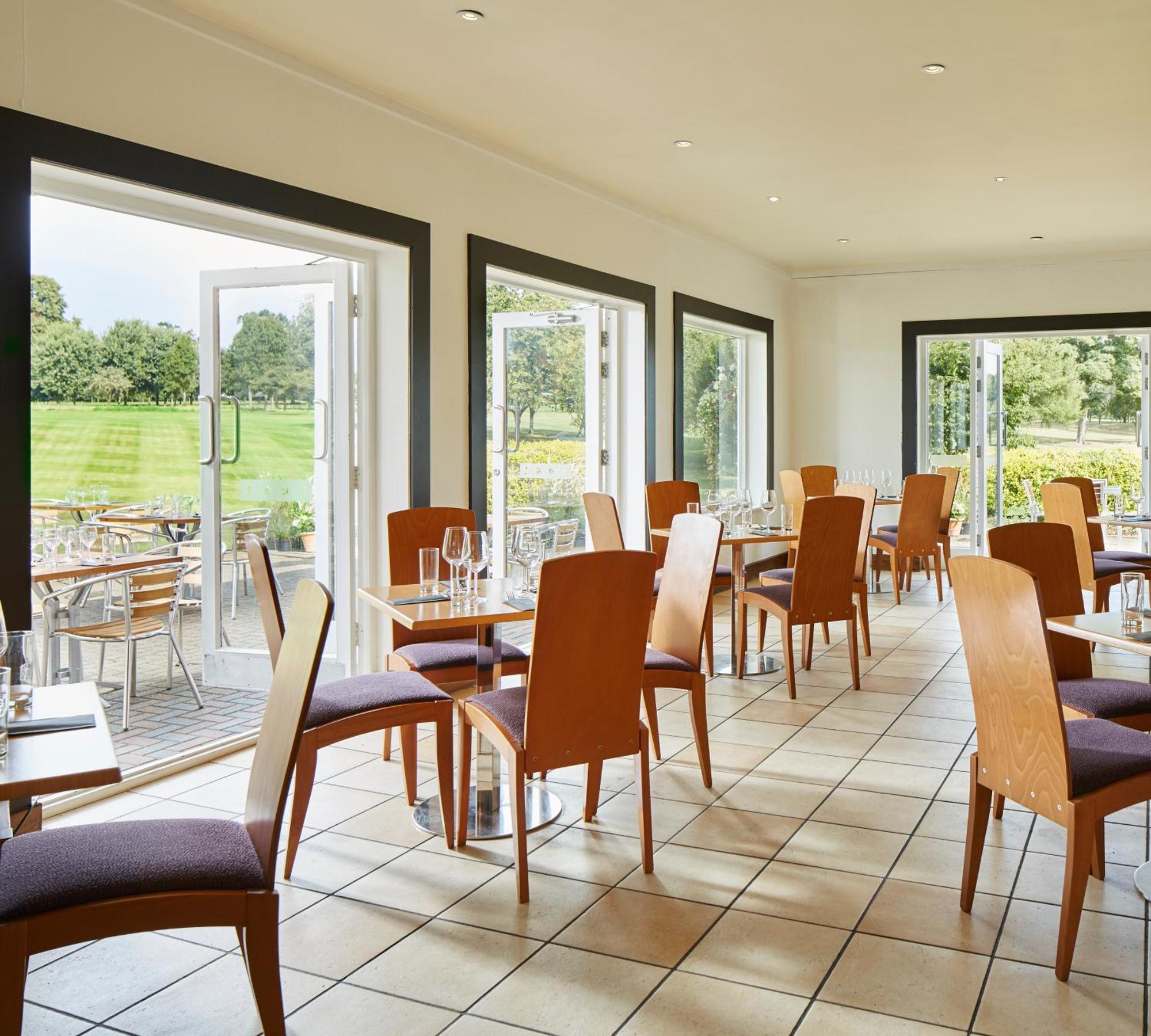 Sprowston Manor Hotel, Golf & Country Club NWI Exterior foto
